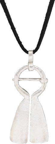 FINE VIKING PROTECTIVE BROOCH, C.950-1050 AD - Fagan Arms