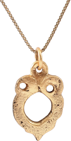MEDIAVAL SCANDINAVIAN WOMAN’S HEART NECKLACE, C.1200-1400AD - Fagan Arms