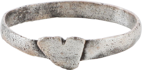 ENGLISH SWEETHEART OR WEDDING RING, TUDOR PERIOD, SIZE 12 - Fagan Arms