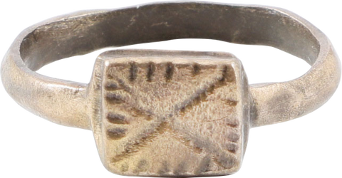 ROMAN CHRISTIAN MAN’S RING, SECOND HALF OF THE 4TH CENTURY 9 ½ - Fagan Arms