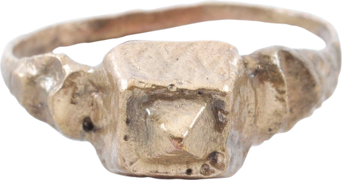 FINE ROMAN PROSTITUTE'S RING, C.100-300 AD, SIZE 10 - Fagan Arms