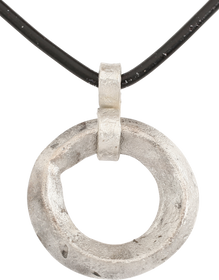 CELTIC PROSPERITY RING NECKLACE C.400-100 BC - Fagan Arms