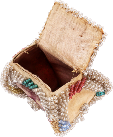 IROQUOIS INDIAN BEADED WHIMSY BOX, C.1900-10 - Fagan Arms