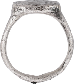 BYZANTINE MAN’S RING C.9TH-13TH CENTURY AD, SIZE 8 ¾ - Fagan Arms