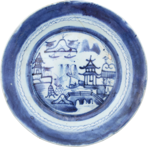 CHINESE EXPORT BLUE ON WHITE PLATE, 18TH CENTURY - Fagan Arms