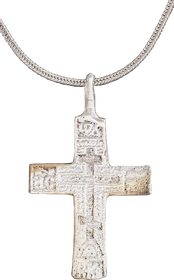 EASTERN EUROPEAN CROSS NECKLACE, 17th-18th CENTURY - Fagan Arms
