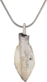 FINE GREEK ARROWHEAD PENDANT NECKLACE, C. 8TH-3RD CENTURY BC - Fagan Arms