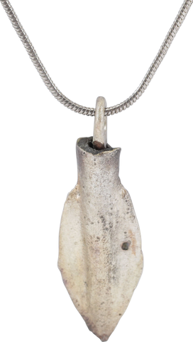 FINE GREEK ARROWHEAD PENDANT NECKLACE, C. 8TH-3RD CENTURY BC - Fagan Arms