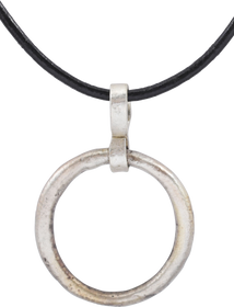 CELTIC PROSPERITY RING NECKLACE, C.400-100 BC - Fagan Arms