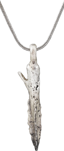 FINE GREEK SOCKETED ARROWHEAD NECKLACE, 690-250 BC - Fagan Arms
