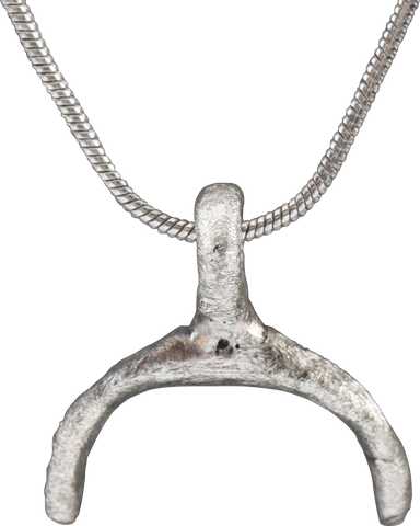 VIKING LUNAR PENDANT NECKLACE, C.900-1000 AD - Fagan Arms