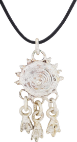 VIKING SORCERESS’S PENDANT NECKLACE. 10th-11th CENTURY - Fagan Arms