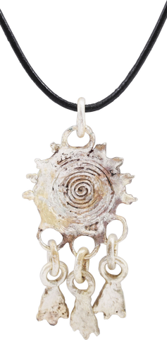 VIKING SORCERESS’S PENDANT NECKLACE. 10th-11th CENTURY - Fagan Arms