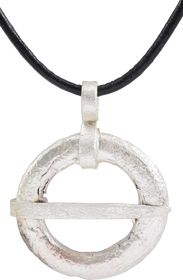 VIKING PROTECTIVE BROOCH, 850-1050 AD - Fagan Arms