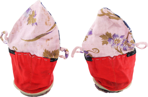 EXTRAORDINARY PAIR OF CHINESE LADY'S SHOES FOR BOUND FEET (FOOT BINDING), 19TH CENTURY - Fagan Arms