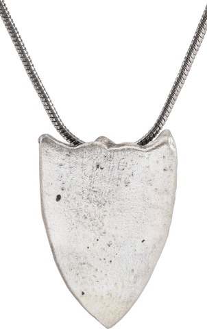 MEDIEVAL EUROPEAN WOMAN’S PENDANT NECKLACE C.1350-1600 - Fagan Arms