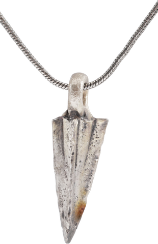 BRONZE ARROWHEAD PENDANT NECKLACE, HELLENISTIC GREEK, 300 - 100 BC - Fagan Arms