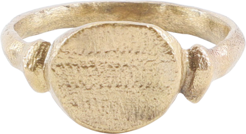 EUROPEAN LADY’S FASHION RING C.1100-1400 AD, SIZE 7 ¾ - Fagan Arms