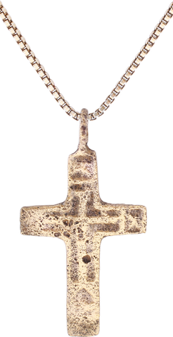 EUROPEAN CROSS NECKLACE, 17th-18th CENTURY - Fagan Arms