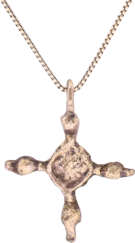 NORTHERN EUROPEAN CONVERT’S CROSS NECKLACE, 9TH-10TH CENTURY - Fagan Arms