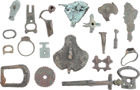 MIXED ANCIENT, MEDIEVAL AND LATER BRONZE ARTIFACTS - Fagan Arms