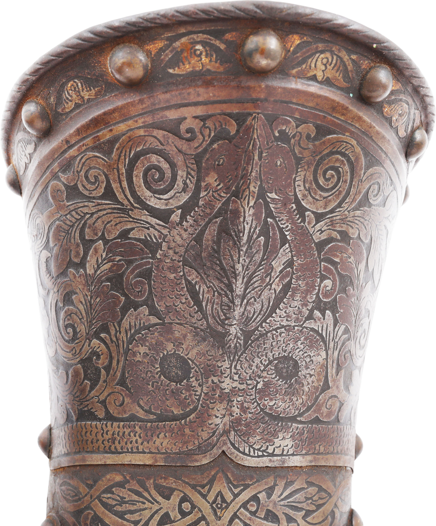 PAIR OF EUROPEAN ETCHED AND GILT GAUNTLETS - Fagan Arms