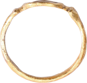 EUROPEAN LADY’S FASHION RING C.12TH-15TH CENTURY AD, SIZE 10 - Fagan Arms