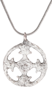 CRUSADER'S CROSS PENDANT NECKLACE, 11TH-13TH CENTURY - Fagan Arms