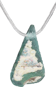 ROMAN GLASS SHARD PENDANT NECKLACE C.100-400AD - Fagan Arms