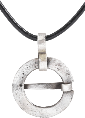 VIKING PROTECTIVE BROOCH, 850-1050 AD - Fagan Arms