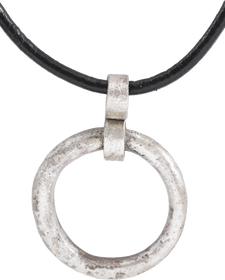 CELTIC PROSPERITY RING NECKLACE, C.400-100 BC - Fagan Arms