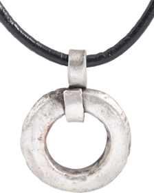 CELTIC PROSPERITY RING NECKLACE, C.400-100 BC - Fagan Arms