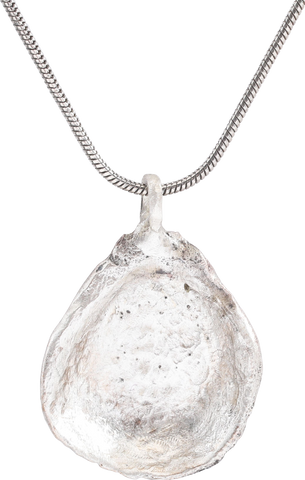 ROMAN LADY’S SHELL PENDANT NECKLANCE 1ST-4TH CENTURY AD - Fagan Arms