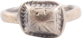 FINE ROMAN PROSTITUTE'S RING, C.100-300 AD, SIZE 4 1/2 - Fagan Arms