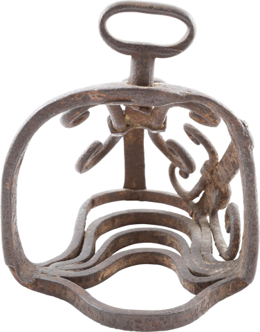 FINE FRENCH CAGE STIRRUP, 17TH CENTURY - Fagan Arms