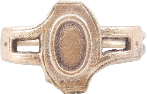 EUROPEAN LADY’S FASHION RING C.1700-1800, SIZE 6 ¾ - Fagan Arms