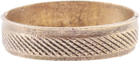 FINE VIKING WEDDING RING, SIZE 8 - Fagan Arms