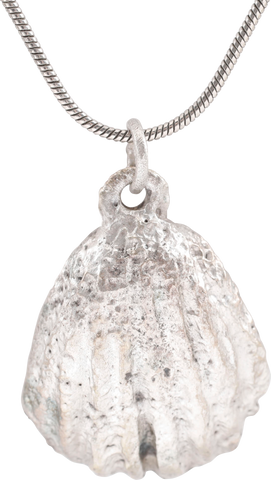 ROMAN SHELL PENDANT NECKLACE C.100BC-100AD - Fagan Arms