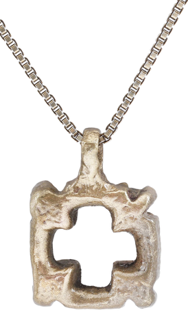 EUROPEAN LADY’S ARMORIAL PENDANT C.1600-1750 - Fagan Arms