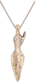 EASTERN EUROPEAN ARROWHEAD PENDANT NECKLACE, 700-200 BC - Fagan Arms