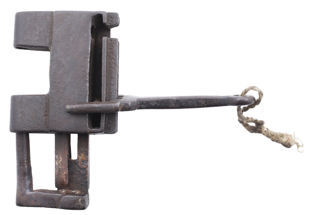 RARE 18TH CENTURY JAPANESE PADLOCK - Fagan Arms