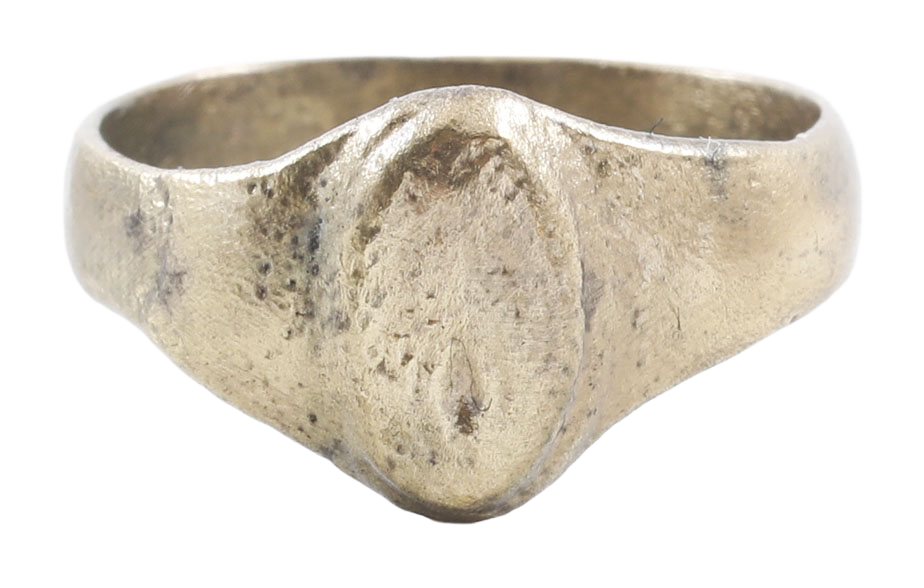 MEDIEVAL WOMAN'S FASHION RING, 15TH-16TH CENTURY AD, SIZE 9 ¾ - Fagan Arms