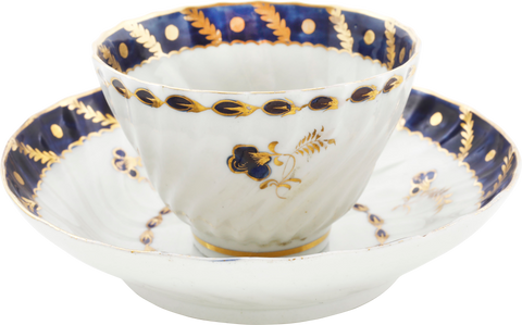 SECOND PERIOD WORCESTER TEA CUP AND SAUCER 1783-88 - Fagan Arms