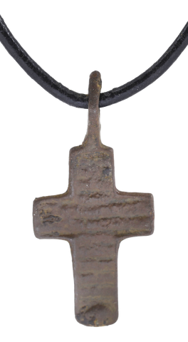 EASTERN EUROPEAN CHRISTIAN CROSS NECKLACE 17TH-18TH CENTURY - Fagan Arms
