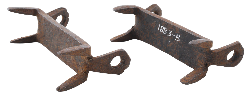 PAIR 18TH CENTURY COLONIAL AMERICAN CRAMPONS (ICE CREEPERS) - Fagan Arms