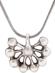 FINE AND RARE ROMAN MYSTICAL PENDANT NECKLACE, C.100-350 AD - Fagan Arms