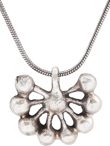 FINE AND RARE ROMAN MYSTICAL PENDANT NECKLACE, C.100-350 AD - Fagan Arms