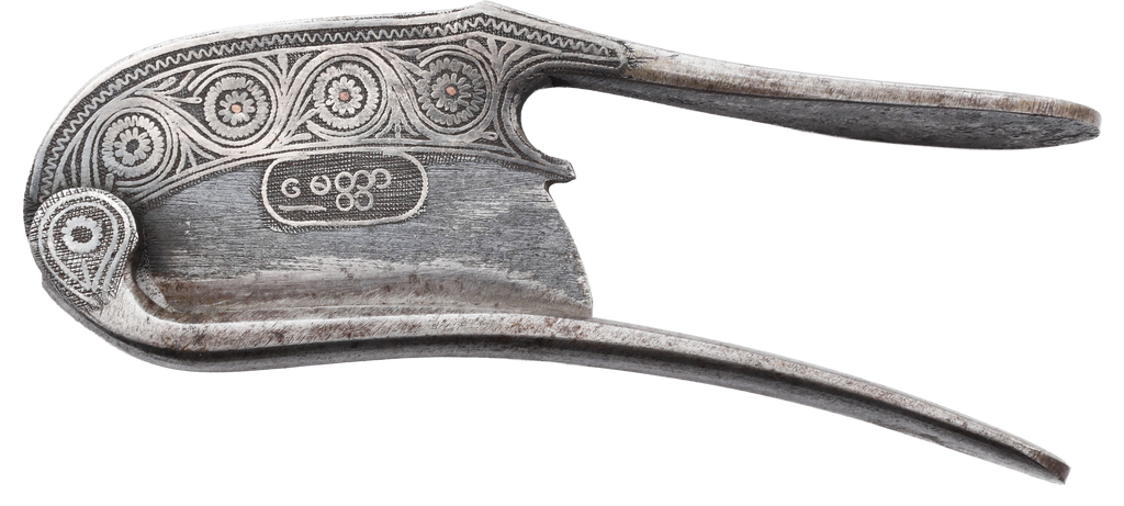 VERY FINE BURMESE BETEL NUT CUTTER 18TH-19TH CENTURY - Fagan Arms