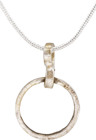 VIKING BEARD RING NECKLACE, 9TH-11TH CENTURY - Fagan Arms