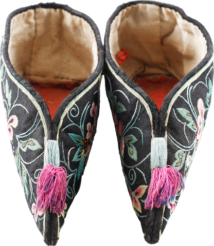 FINE CHINESE LADY’S SHOES FOR BOUND FEET (FOOT BINDING), 19TH-EARLY 20TH CENTURY - Fagan Arms
